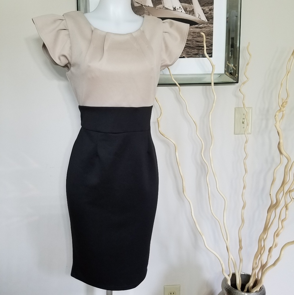 AX Paris (black & Ivory) Dress Sz UK 14
